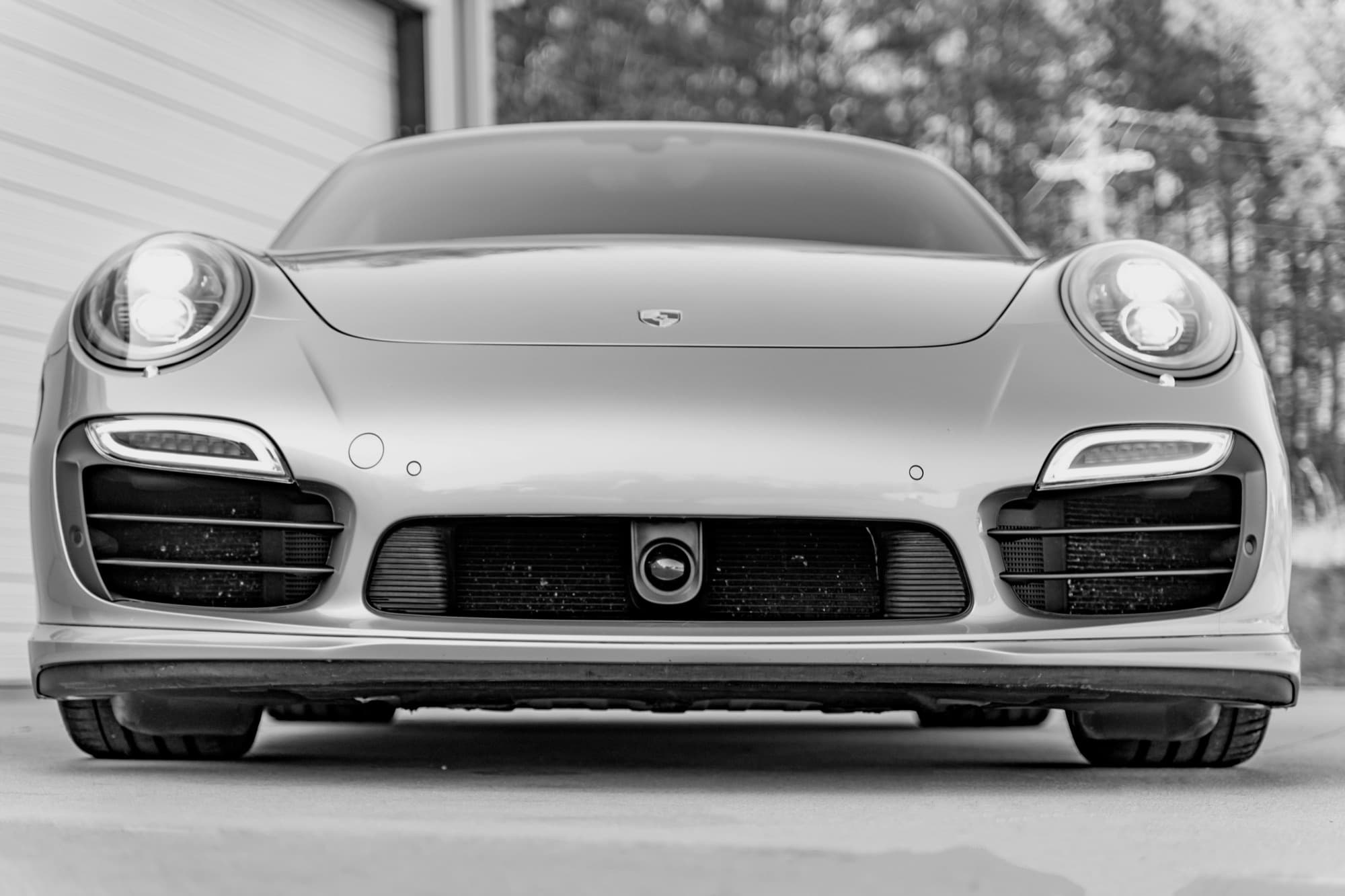 Front of a silver Porsche 911 Turbo S